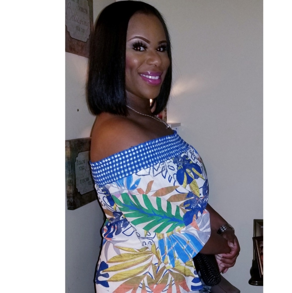 Meet your Posher, Niya